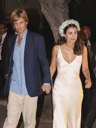 gelterkinden postanede isim vardi magaza dukkan coop karsisi tren istasyonu millet oglen molasinda aks kleid hochzeit zivil hochzeits kleider braut