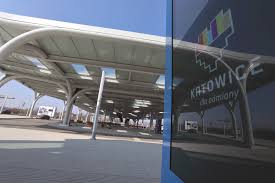 To spore opóźnienie, biorąc pod uwagę fakt, że otwarcie planowano na koniec ubiegłego roku. Centrum Przesiadkowe Sadowa Katowice Gosc Pl