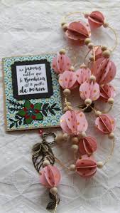 Tuto Des Boules En Papier Le Bonheur Est Aussi Dans La Creativite Aussi Bonheur Boules Creativite Dans Diy Girlande Origami Girlande Papierperlen