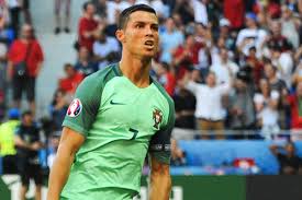 L'exemple parfait est ce but contre valence où il a combiné tout ce qu'il avait et a ajouté un bonus : Les 11 Infos A Savoir Sur La 3e Journee Du Groupe F Un Hongrie Portugal Dingue Ronaldo Historique L Islande Incroyable Football Maxifoot