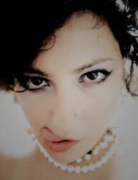 Tongues with.....Personality