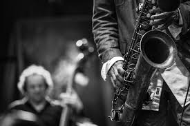 Musik juga dapat dikelompokan sesuai dengan kriteria lain, misalnya geografi. Penasaran Dengan Alat Musik Yang Digunakan Dalam Musik Jazz Mldspot