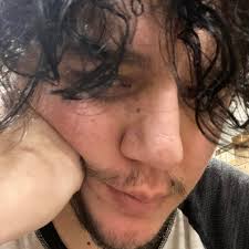 El Mago Oscuro es uno de los monstruos más emblemáticos de Yugioh. Como la  carta insignia de Yugi, el protagonista de la serie original, hemos tenido  años para familiarizarnos con ella. No