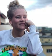 Caroline Johansen's Instagram, Twitter & Facebook