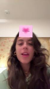 Beatriz Wolff's Instagram, Twitter & Facebook