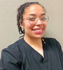 Where to find affordable massage tables for wellness events?