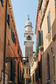 File:Church of San Pantalon - The bell tower seen from the Calle della Scuola (Venice).jpg - Wikimedia Commons