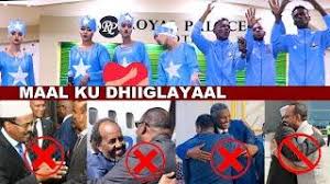 Deg deg ugaaska beelaha gadabuursi oo laga horjoogsadey in uu soo galo dhullkiisa. Somali Music Videos Page 6