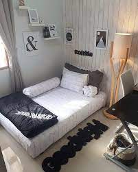 Walaupun tak ada rupa, katil sentiasa kemas ya huhu. Deco Bilik Tidur Kecil Tanpa Katil Desainrumahid Com