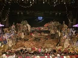 Cats Before The Show Starts Picture Of Neil Simon