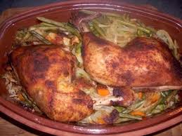 Arabische Hahnchenschenkel Mit Reis Und Gemuse Aus Dem Tontopf Reisfleisch Rezept Hahnchen Schenkel Rezepte