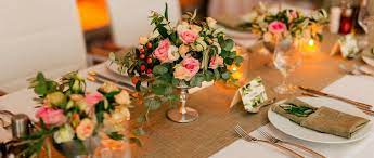 Composition florale de noel centre de table. 5 Astuces Pour Economiser Sur Budget Fleurs Mariage Pas Cher