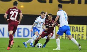 Milita in liga i, la massima divisione del calcio rumeno. Cfr Cluj Universitatea Craiova 1 2 È™ansÄƒ UriaÈ™Äƒ Pentru Fcsb DupÄƒ Primul EÈ™ec AcasÄƒ Al Lui Edi IordÄƒnescu Oltenii Se MenÈ›in In Lupta Pentru Titlu