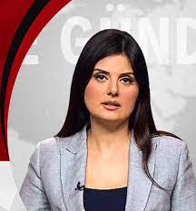 Erkek spikerlerde yakışıklılığa önem verilmezken kadın spikerlerde güzellik belirleyici rol oynuyor. Tele Gundem Evren Ozalkus Tele1