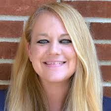 Brooke Buzard's Instagram, Twitter & Facebook