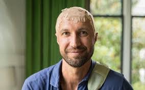 Derrick Hook's Instagram, Twitter & Facebook