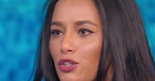 La giornalista e scrittrice palestinese con doppia cittadinanza israeliana e italiana sarà una delle dieci. Sanremo 2020 Quando Rula Jebreal E Rita Pavone Diventano Un Caso Politico Ecco Cosa E Accaduto Il Fatto Quotidiano