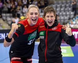 Am turnier nehmen bei frauen und männern jeweils zwölf mannschaften teil. Handball Weltmeisterschaft Der Frauen Startet Am Samstag Deutschland Hat Olympia Im Fokus