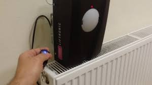 Die beiliegende beschreibung ist zum teil etwas verwirrend. How To Pogramm Ecostar Replacement Remote With Liftronic Youtube