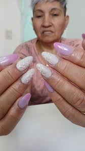 Turnos disponibles uñas a partir del lunes. No te pierdas la oportunidad de  invertir en vos. En mimarte ♡ no es solo un turno de uñas. Es una cita con  vos misma.