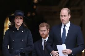 As the funeral came to an end, princes harry and william were pictured leaving together and sharing a few words. Prinz Harry Und Prinz William Kate Middleton Soll Vermitteln So Lauft Das Wiedersehen Ab News De
