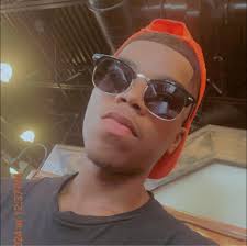 Lahhquann Thompson‎