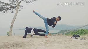 Gerakan senam dari 1 sampai 90 dan jurus dari 1 sampai 35 diperagakan secara bersama dibimbing oleh pelatih dari pengurus cabang psht badung dan psht selain mengajarkan pencak silat tradisi, bisa bertahan dari tahun 1922 hingga sekarang tidak terlepas dari aturan yang tertuang di ad/art. Psht Pantun Seindah Teratai By Psht Indonesia
