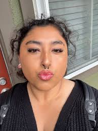 Can you guys show me your bedrooms? I'm at a loss for ideas 😭 (Posting pic  for attention and so y'all can see how sad my room is 🥲)