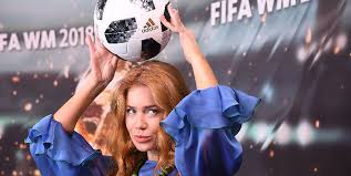 Es ist der volkssport in wo kann ich das finale der champions league schauen? Fussball Wm 2018 Ard Experten Werden Philipp Lahm Stefan Kuntz Und Hannes Wolf Express De