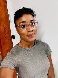 Nina Meadows's Instagram, Twitter & Facebook