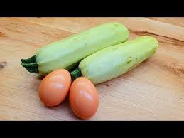 3 Delicieuses Recettes Pour Cuisiner Des Galettes De Courgettes Aux Courgettes Garnies 12 In 2020 Schnelle Abendessen Rezepte Zucchini Pfannkuchen Rezepte Abendessen