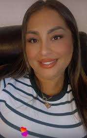 Good Morning! Looking for side work! I do work full time banking but I'm  available after 3 pm! I do work at another salon when needed. I can also  clean houses. Have