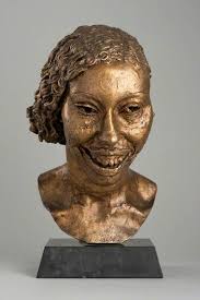 Keep Smiling: Happy Sculpture