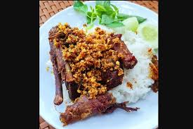 Resep asli bumbu bebek hitam madura & sambel bebek nyabumbu ini adalah bumbu bebek hitam khas madura.selain untuk bebek bumbu ini juga bisa untuk bumbu ayam. Resep Nasi Bebek Madura Lengkap Dengan Poyah Dan Sambal Pecit