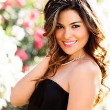 Cynthia Rojo's Instagram, Twitter & Facebook