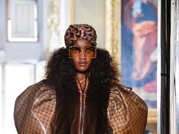 Designer virgil abloh created 34 new looks for the 41 look collection that echoes the brand's fw21 'the voyage' collection. Gucci Dapper Dan And How The Fashion Industry Fails Black People Teen Vogue