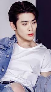 330 ide Jhyun untuk disimpan hari ini