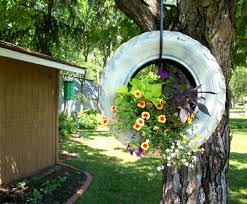 Gartenideen Fur Wenig Geld Die Besten Vorschlage Und Anregungen Diy Garden Decor Diy Garden Beautiful Gardens
