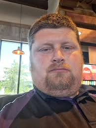 Hi i'm looking black queen 👸 plz texte me inbox