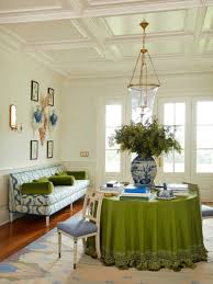 4 Skirted Table Ideas That Prove This Trend Shouldn T Be Left In The 90s In 2020 Western Home Decor Home Decor Styles Home