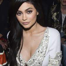 Kylie skinподлинная учетная запись @kylieskin. Kylie Jenner 21 So Wurde Die Kardashian Schwester Jungste Selfmade Milliardarin Aller Zeiten Stars