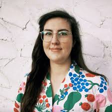 Meet Keagan Perlette! 👋 Keagan is a freelance writer for brands that want  to build meaningful relationships with their clients and customers. She  writes about technology, small business, marketing, and innovative ideas