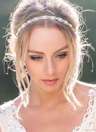 Alliances et bagues de fiançailles originales et raffinées. Accessoires Cheveux Mariage Livraison Rapide 24h