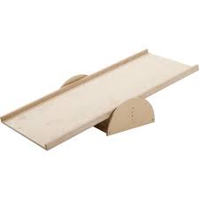 Wipp Kipp Balancierelemente Balancieren Bewegung Sport Krippe Kindergarten Wehrfritz Deutschland Wippen Kinderfest Flaschenzug