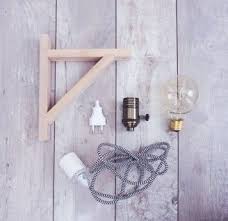 Textilkabel Holz Nachtischlampe Selbermachen Lampenidee Fr Zuhause Mit Vintage Glhbirne In Mint Design Graphic D In 2020 Bedroom Lighting Diy Diy Lamp Diy House Paint