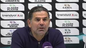 Jandarmadan doğan yavrusuna şefkat eli