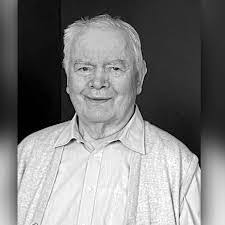 Walter Bode's Instagram, Twitter & Facebook