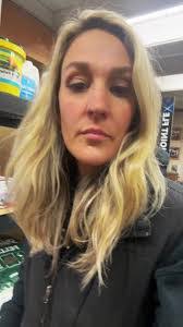 Heidi Kerns's Instagram, Twitter & Facebook