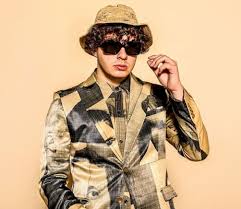 His birthday, age, zodiac sign, his family, and more. Jack Harlow Bio Wiki Age Family Music Net Worth And Whats Poppin