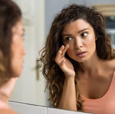 Facial Swelling and Puffiness: Causes and Treatment